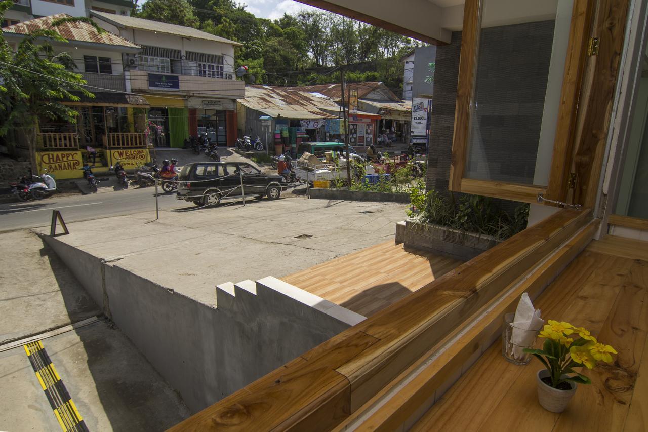 Hotel Beta Bajo Labuan Bajo Exterior foto